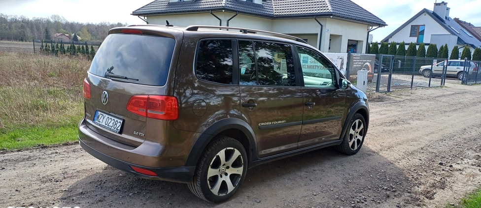Volkswagen Touran cena 38000 przebieg: 290000, rok produkcji 2011 z Kobylin małe 211